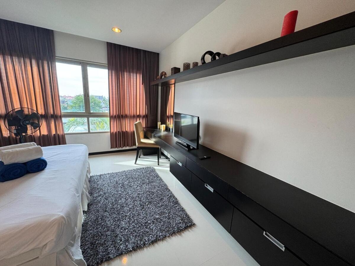 Modern 2-Bedroom Condo In Kamala Near The Beach المظهر الخارجي الصورة